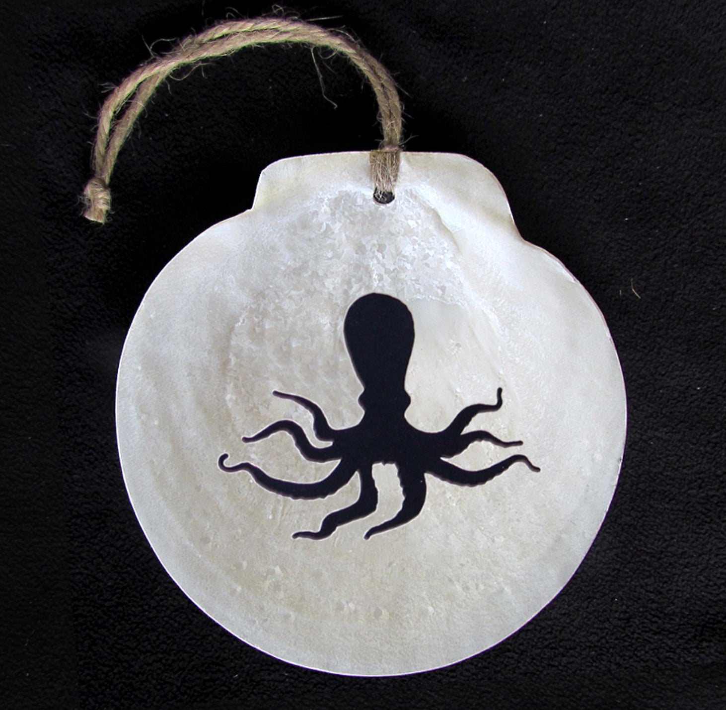 Shell Ornament Octopus